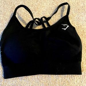 Gym shark!! Size medium sports bra, once worn